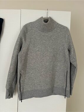 All In Motion Womens Gray Quilted Turtleneck Sweater